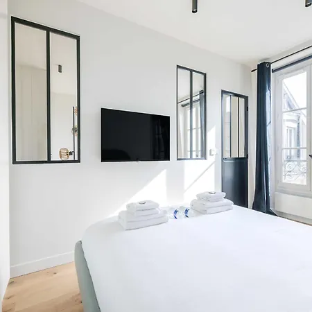 Apartment Charming - Canal Saint-martin - Mobility Lease